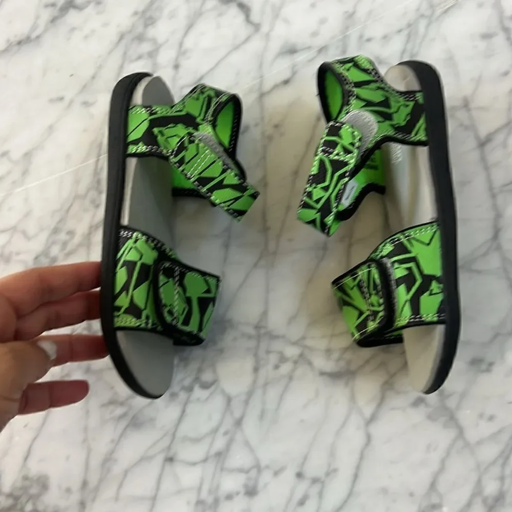 See Kai Run Toddler Boy’s size 12 Water Friendly Sandals